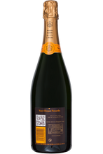 Load image into Gallery viewer, Veuve Clicquot Champagne Magnet Message Gift Box 75cl bottle.