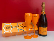 Load image into Gallery viewer, Veuve Clicquot Yellow Label (Brut) 75cl Champagne + 2 drinking flutes
